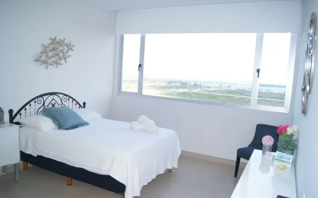 2BR Apartment Malecon Las Americas by TA