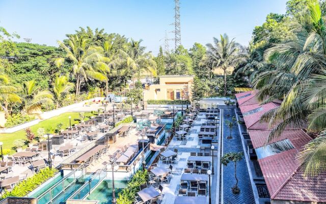 FabHotel Rajwada Baner