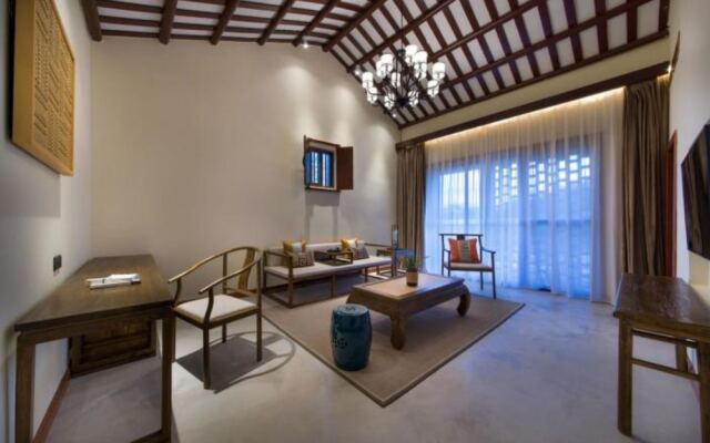 Deng Stone House Pastoral Resort