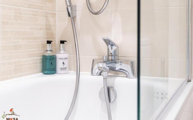 Niksa Serviced Accommodation Welwyn Garden City- One Bedroom