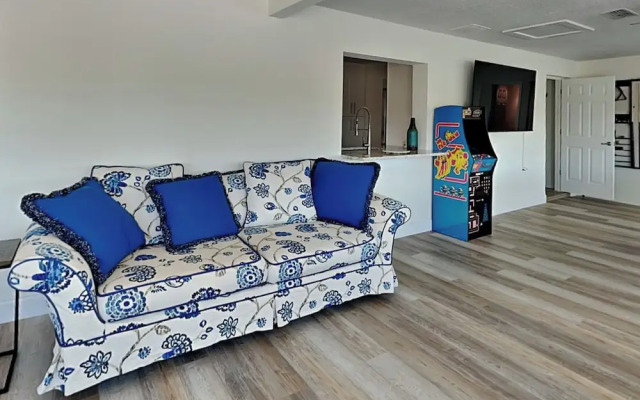 Dolphin View Oasis