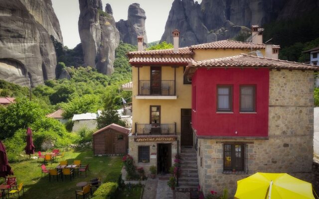 Archontiko Mesohori Suites & Apartments