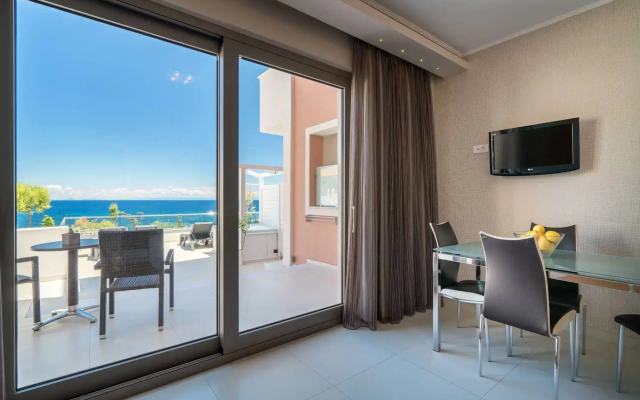 Kymothoe Elite Suites