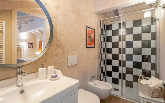 Green Lodge - Apartment 6 - 1 BR 1 Bath