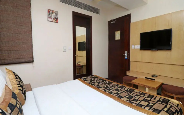 OYO 13653 Hotel Hari Piorko Grand