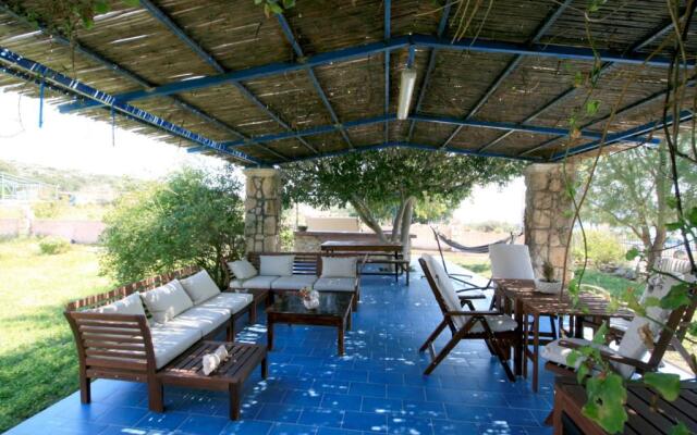 Seaside, relaxing family house with playground! Villa Lavrys 4