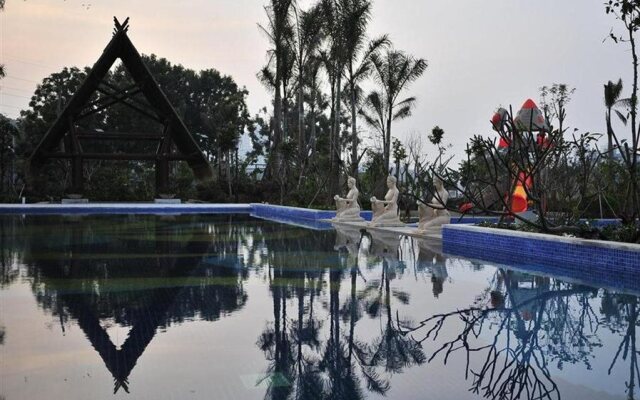 Phoenix Waterside Gloria Resort