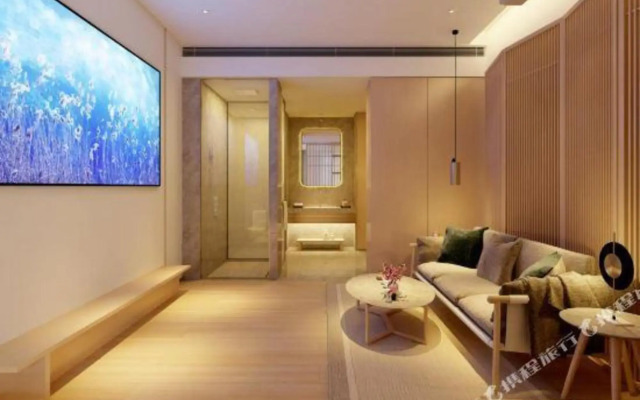 Yi Hotel (Yancheng Champagne Mansion)