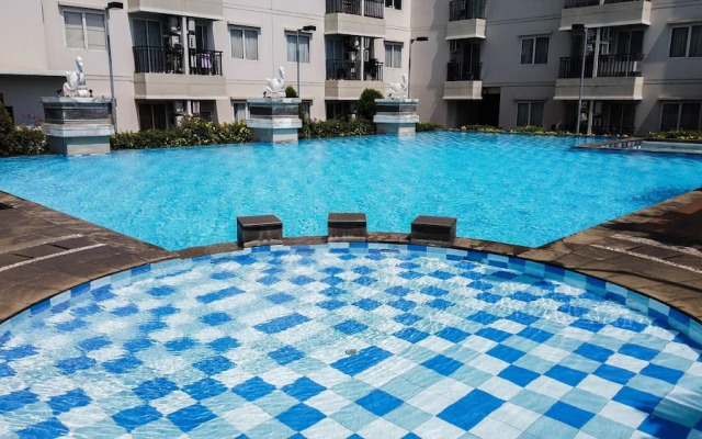 Comfort and Stylish Studio Signature Park Tebet Apartment