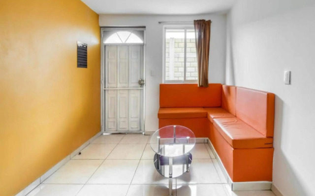 OYO Hotel Familiar Tollan