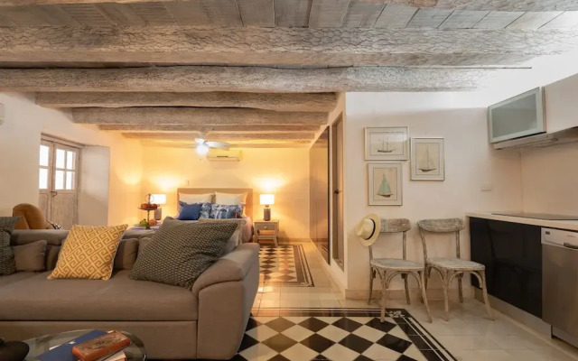 Exclusive Apartment Walled City