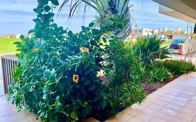 Stunning 1-bed Apartment in Larnaca Near the sea