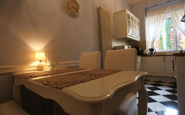 Blueberry Apartments