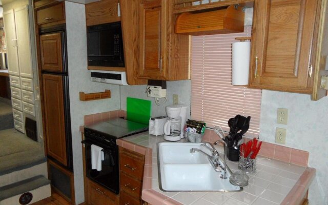 Pahrump RV Park & Lodging