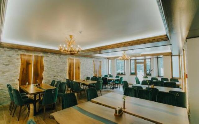 Lostrita - Pastravrie, Hotel & SPA