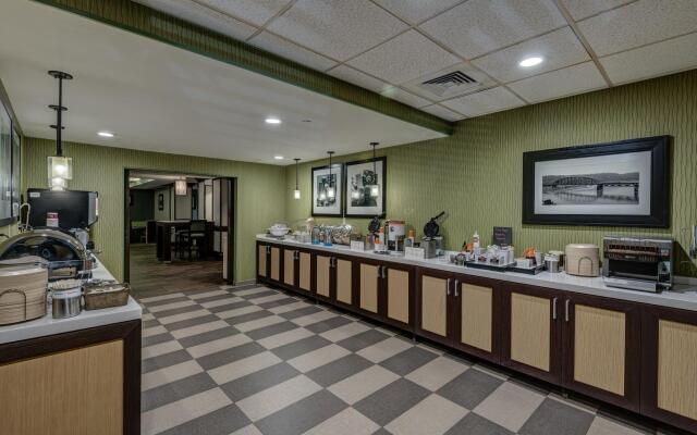 Hampton Inn Pittsburgh/Monroeville