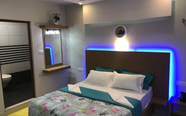 MehaKira Holiday Inn