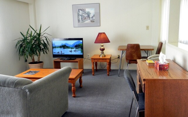 Mayfair Motel