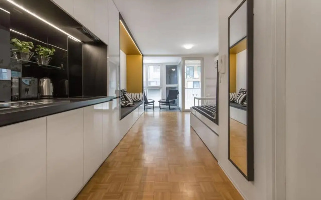 Gorgeous central flat with garage