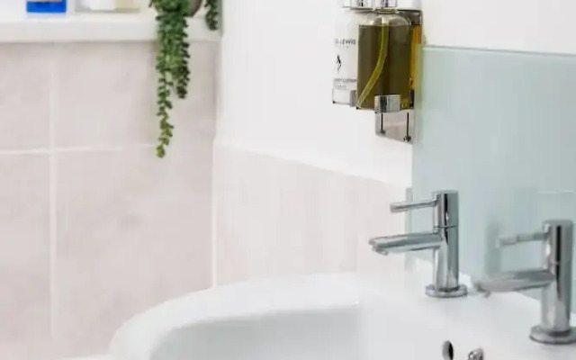 Bijoux Central Plymouth 1 Bed Apartment