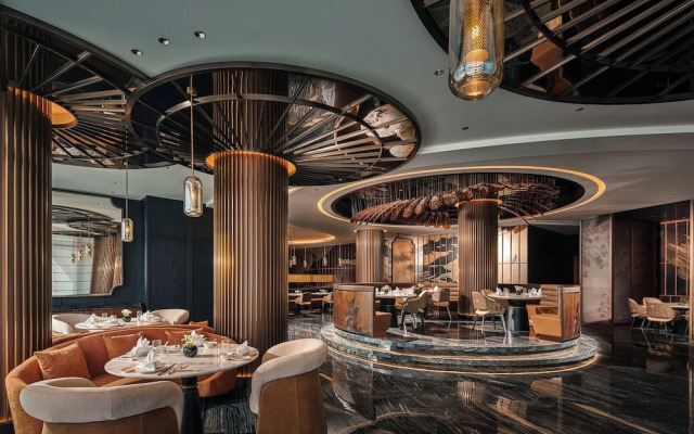 Hualuxe Chongqing Wushan by IHG