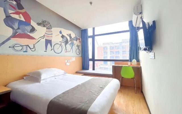 Kaiman Hotel (Shanghai Nanxiang Ancient Town Guxuanyuan Branch)
