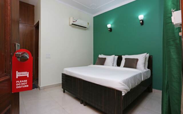 OYO Flagship 236 Sector 49