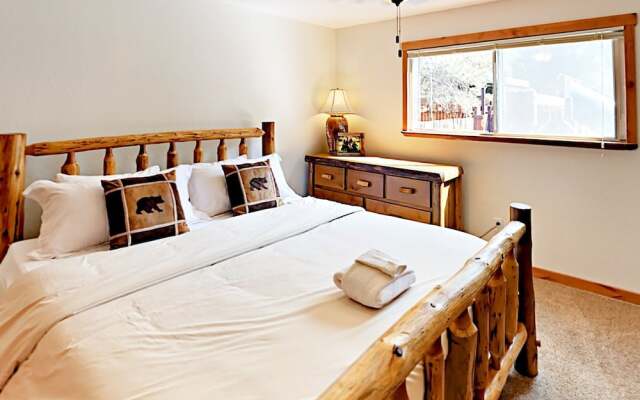 Quiet 2BR Home w/ Kid-Friendly Yard