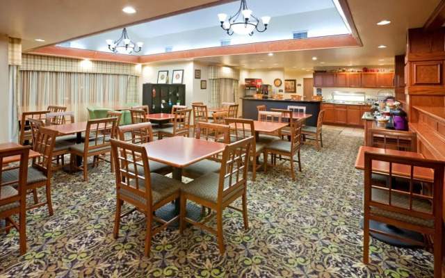 Staybridge Suites Lubbock - University Area by IHG