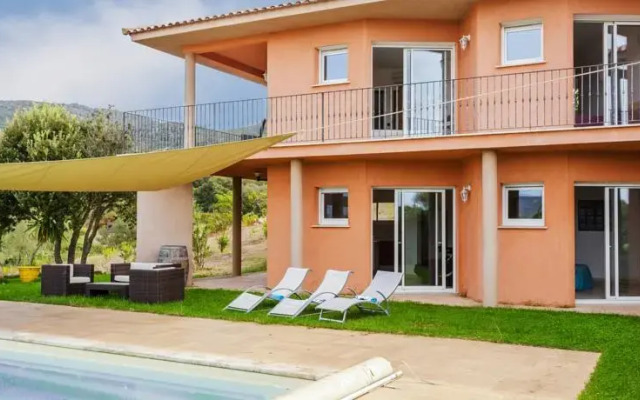 Squarebreak - Villa overlooking the sea