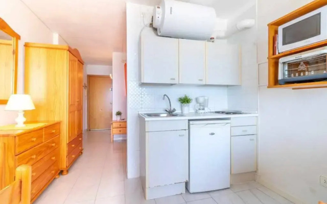 13-02 Bonito estudio con vistas al mar