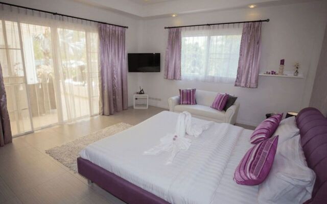 Villa Warburton