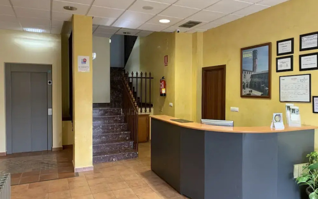 Hostal Monasterio de Rueda