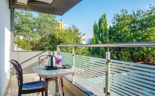 Fabhotel Tulsi Park