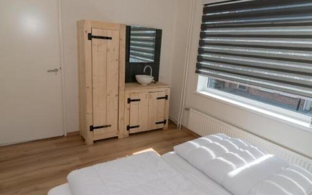 Heerlijk ruime vakantiewoning centrum Breskens - Dorpsstraat 48