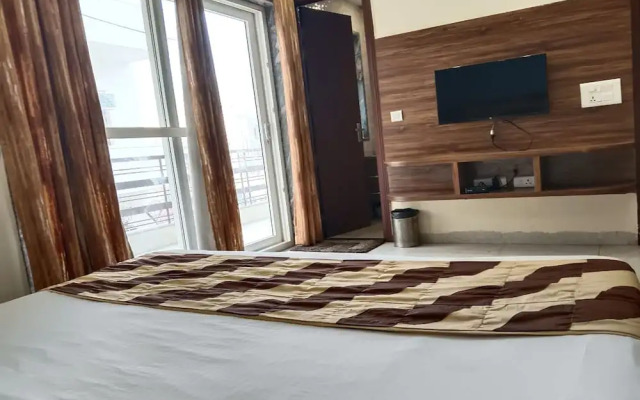 The Indian Hotel & Kitchen