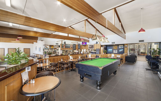 Ciloms Airport Lodge