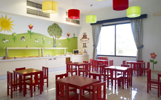 Mare Blue Hotel