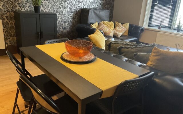 Brighton Beach Stylish 1 Bed Apartment