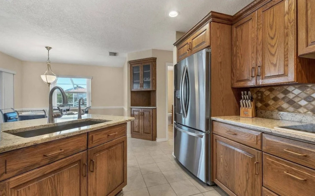 135 Tropicana Drive