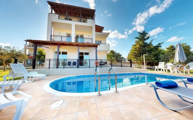 Villa Angelika Two-storey House With Pool for 7