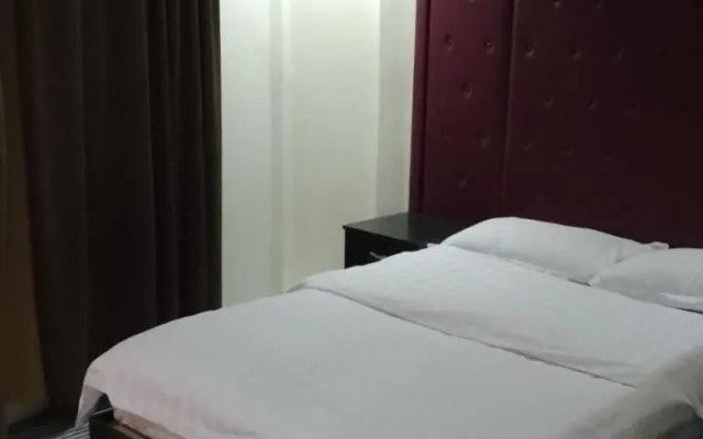 Desert Rose Hotel