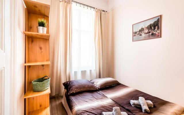 Bpr D8 Premier Apartment