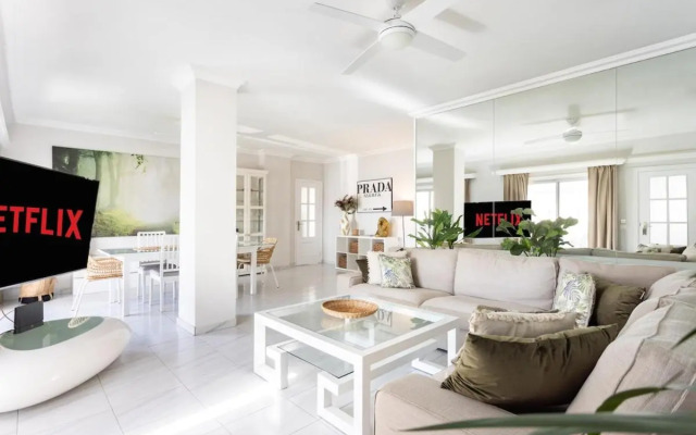 Oasis Penthouse in Santa Cruz by Edén Rentals