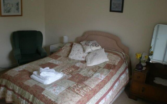 Cuffern Manor