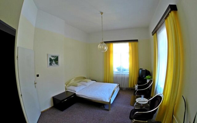 Hotel Lužná