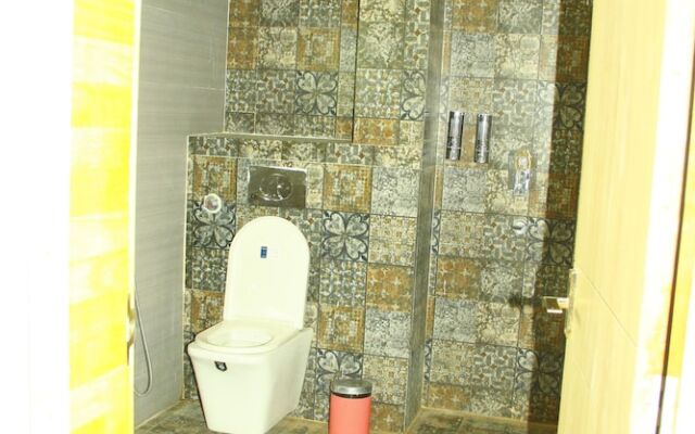 Sri Sampoorna Hotel