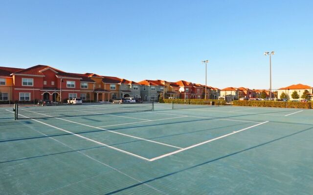 Paradise Palms 8951