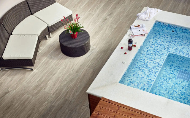 Savvas Luxury Suites
