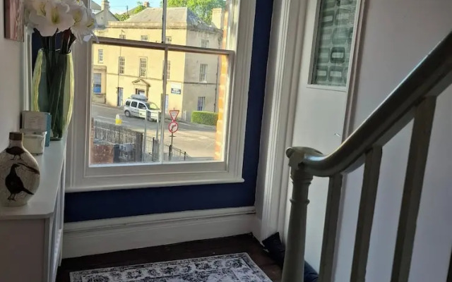 Stroud - Apartment - Sleeps 2 - City Centre
